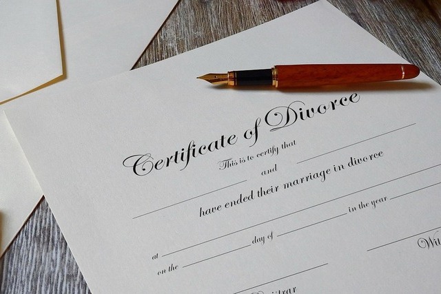 divorce 5798968_1280 1 1