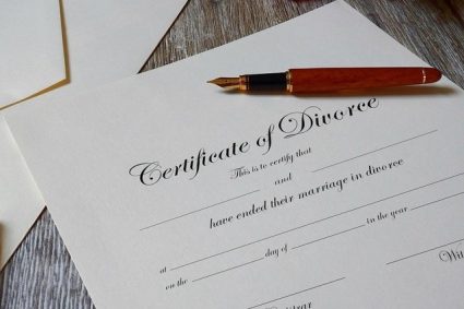 divorce-5798968_1280 (1) (1)